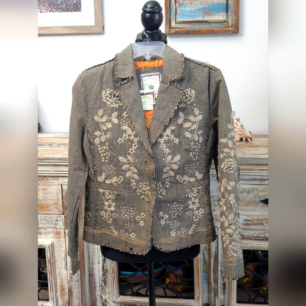 Paparazzi Floral Embroidered Blazer Jacket Size Small NWT Oversized